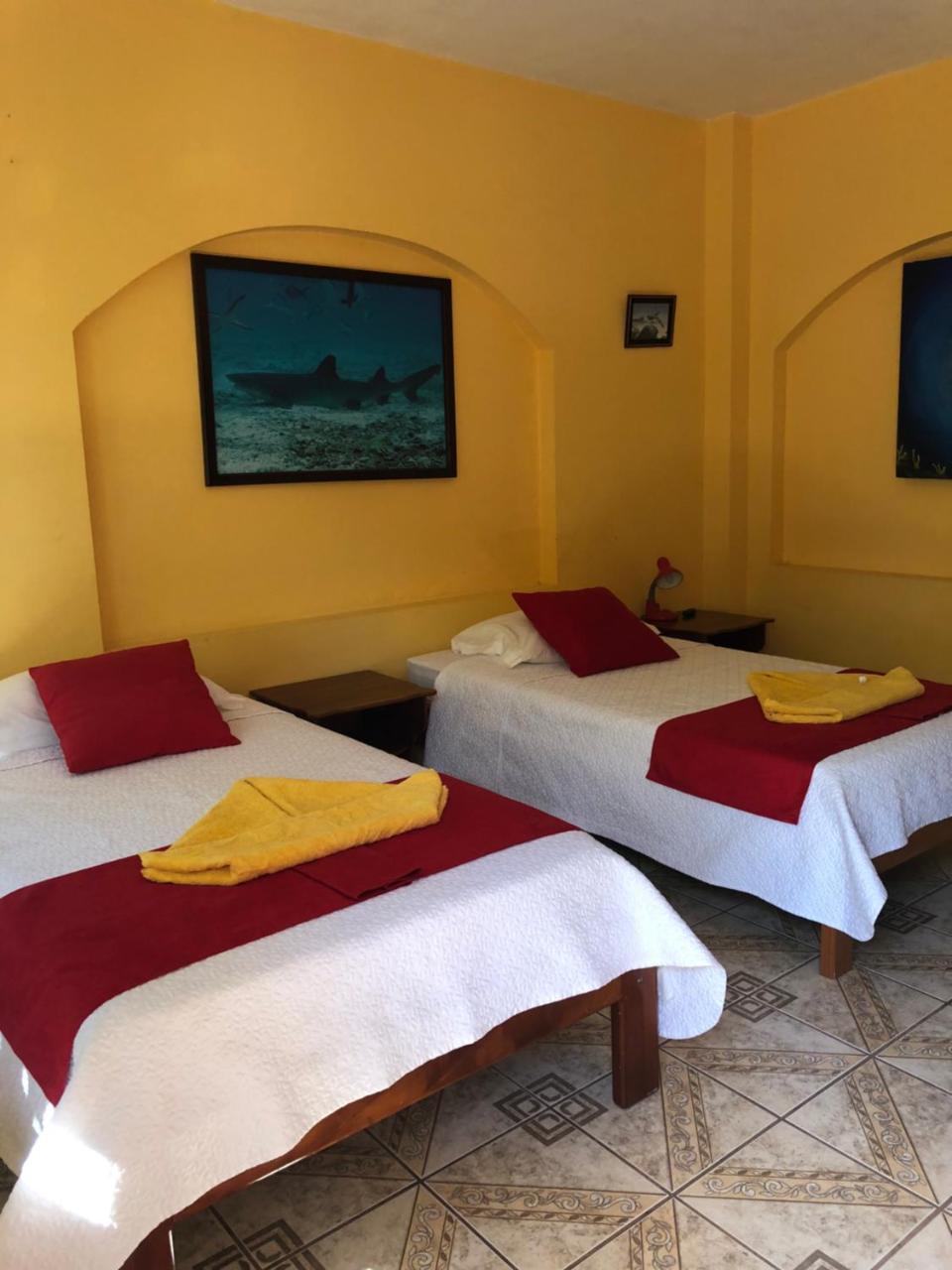 Hostal Sandrita Puerto Villamil Eksteriør billede
